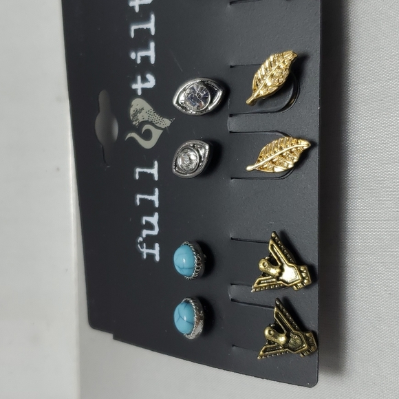 Full tilt set of 6 pairs earrings - Picture 4 of 4